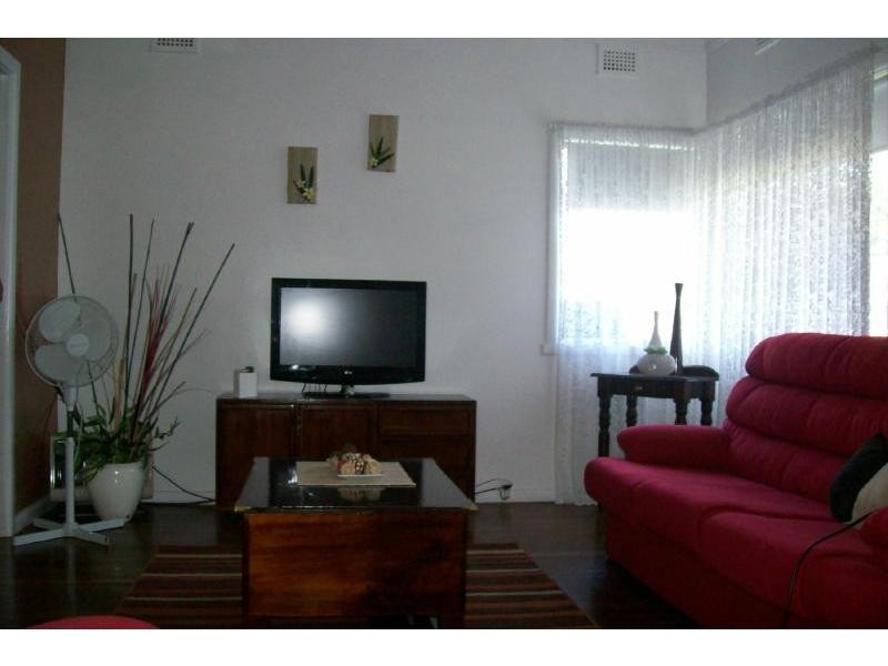 113 Plunkett Street, Nowra NSW 2541