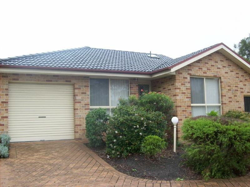 6/67 Brinawarr Street, Bomaderry NSW 2541