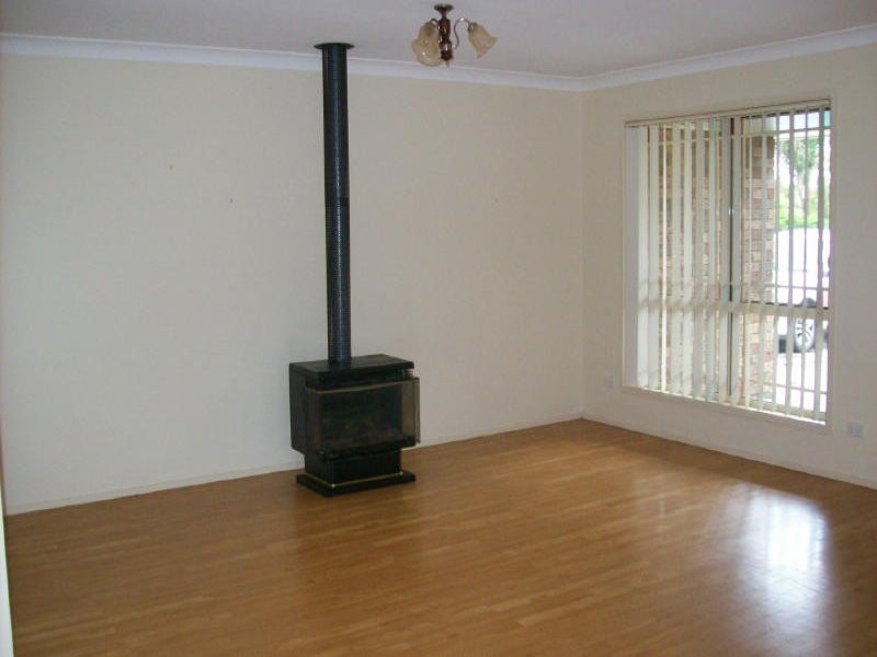 2 Garden Grove, Worrigee NSW 2540