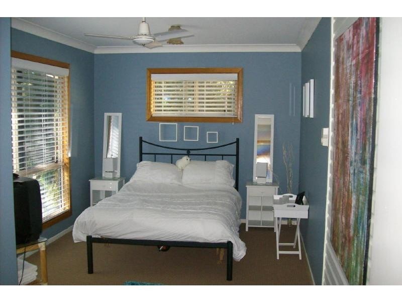 8 Miller Street, Nowra NSW 2541