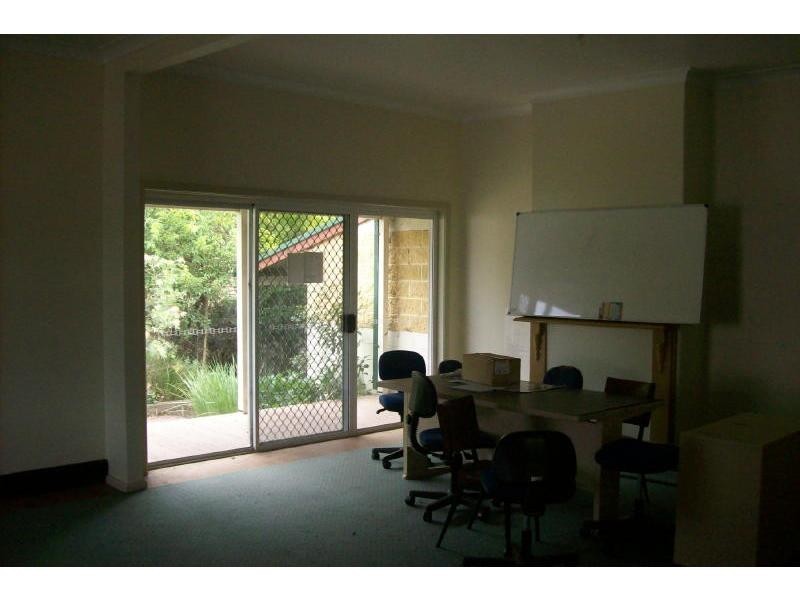 23 Moss Street, Nowra NSW 2541