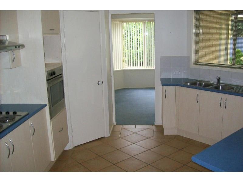 3 Hibiscus Place, Bomaderry NSW 2541