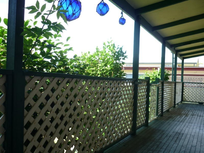 10 Leonore Avenue, Greenwell Point NSW 2540