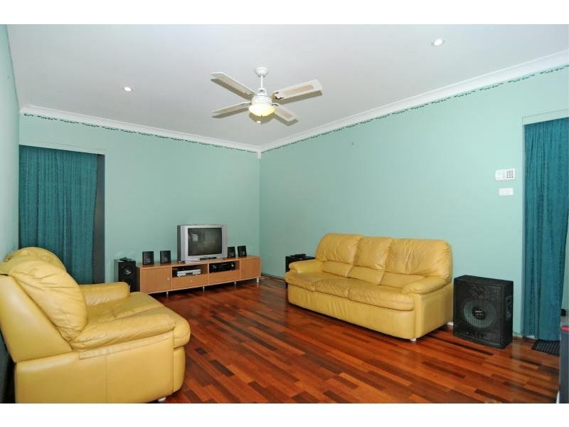 50 Walsh Crescent, North Nowra NSW 2541