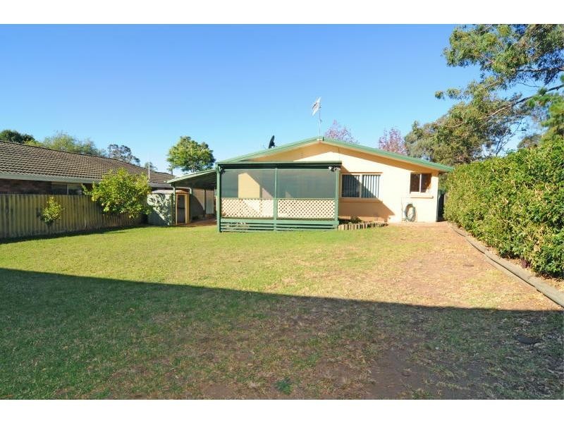50 Walsh Crescent, North Nowra NSW 2541