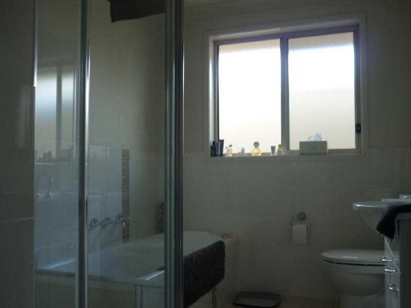 7/8 Meroo Road, Bomaderry NSW 2541