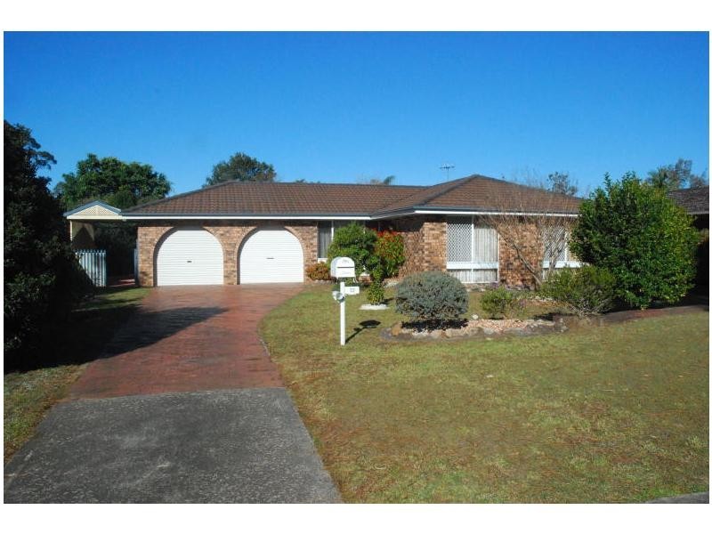 33 Gunyuma Crescent, North Nowra NSW 2541