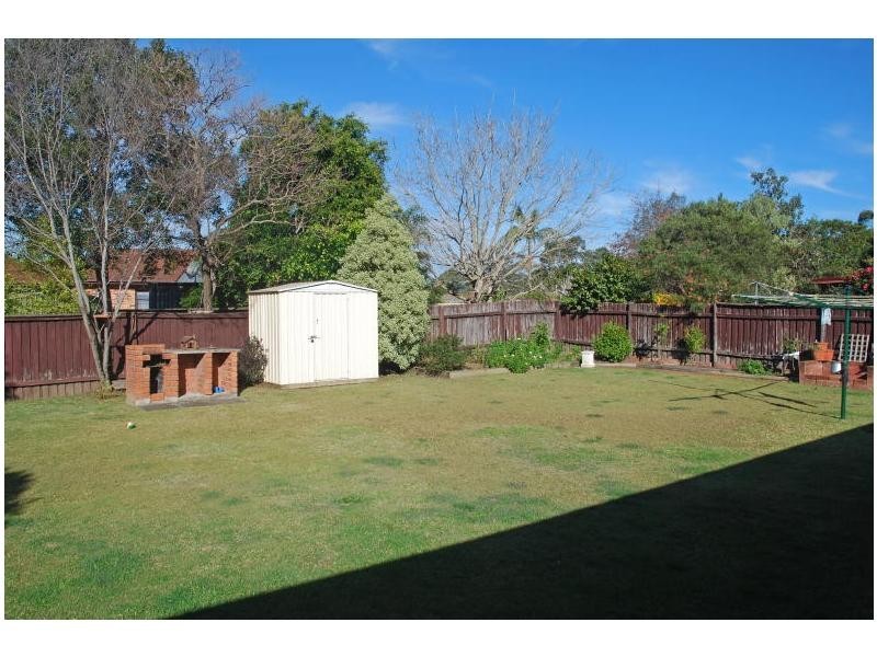 33 Gunyuma Crescent, North Nowra NSW 2541