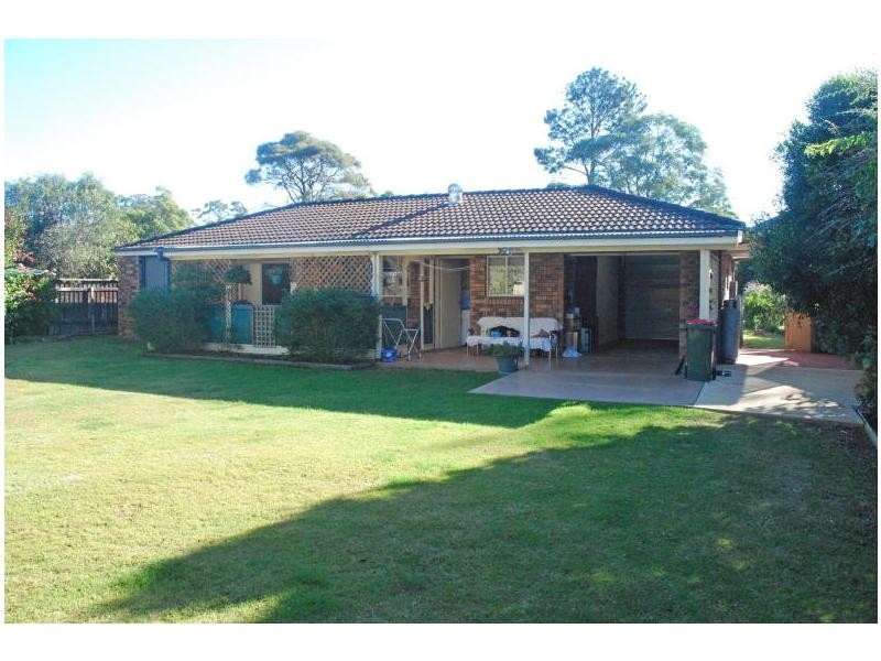 33 Gunyuma Crescent, North Nowra NSW 2541