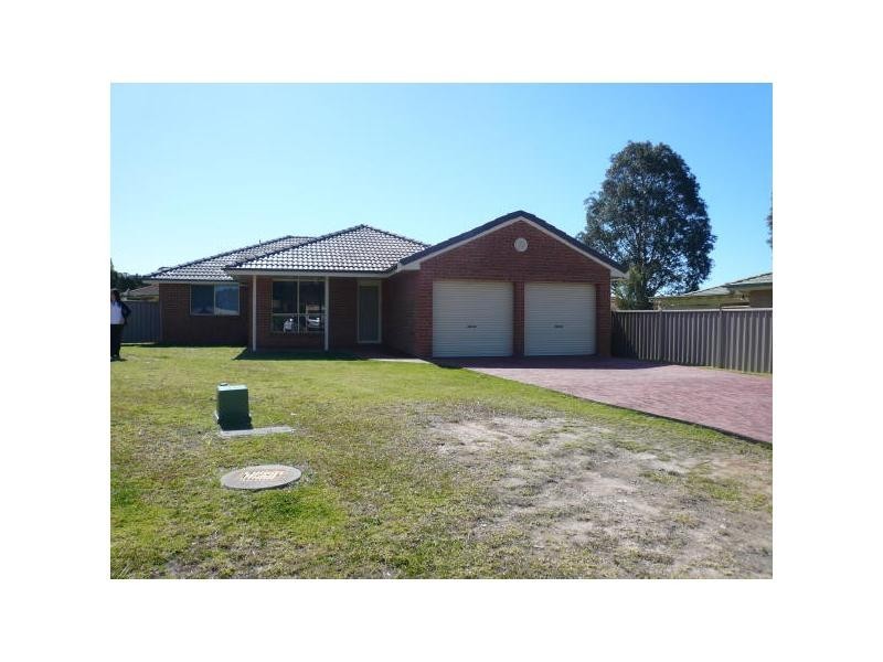 10 Socrates Place, Worrigee NSW 2540
