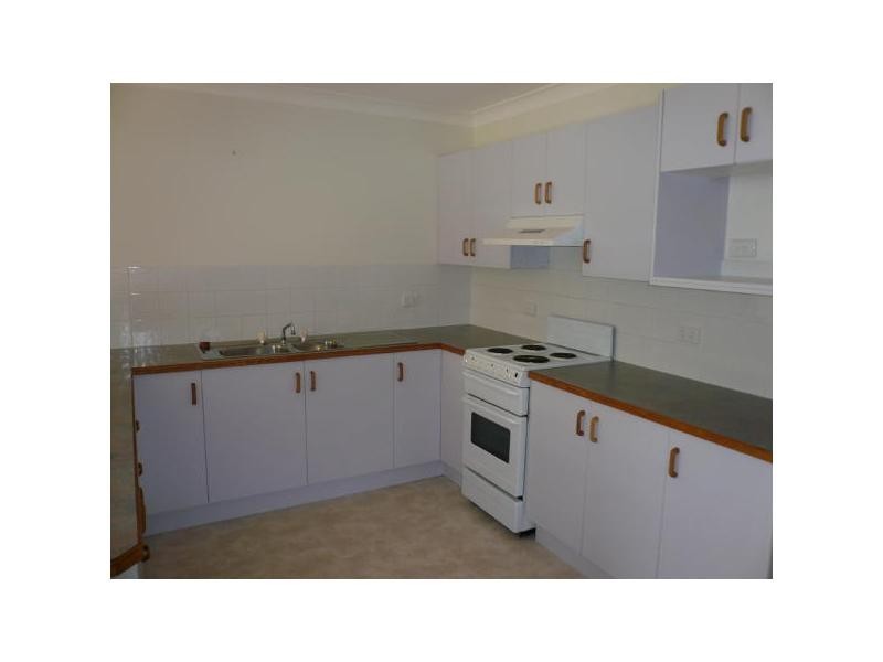 10 Socrates Place, Worrigee NSW 2540