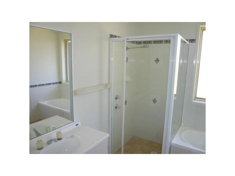 10 Socrates Place, Worrigee NSW 2540
