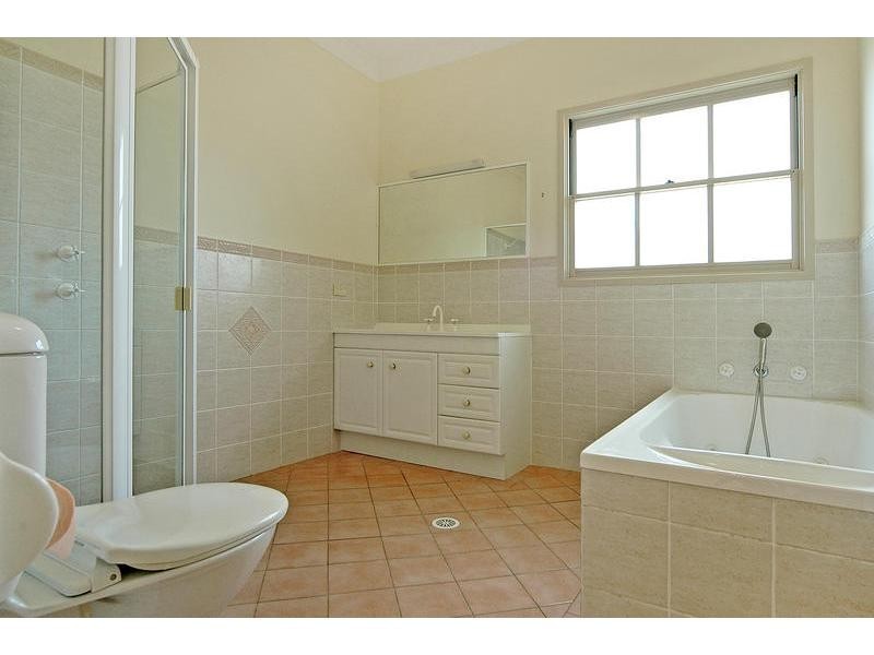 1/5 Dryden Close, Nowra NSW 2541
