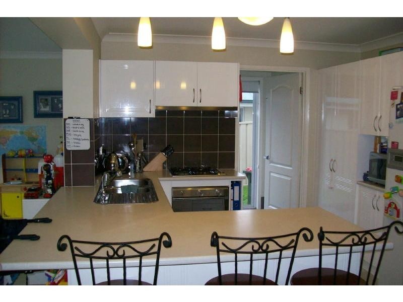 6 Jade Place, Meroo Meadow NSW 2540