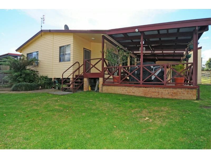 83 Yalwal Road, West Nowra NSW 2541