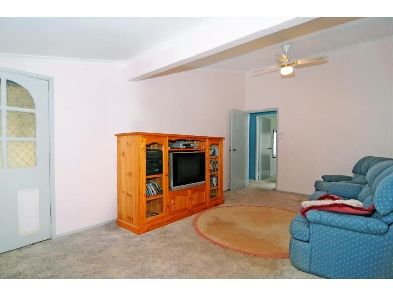 83 Yalwal Road, West Nowra NSW 2541