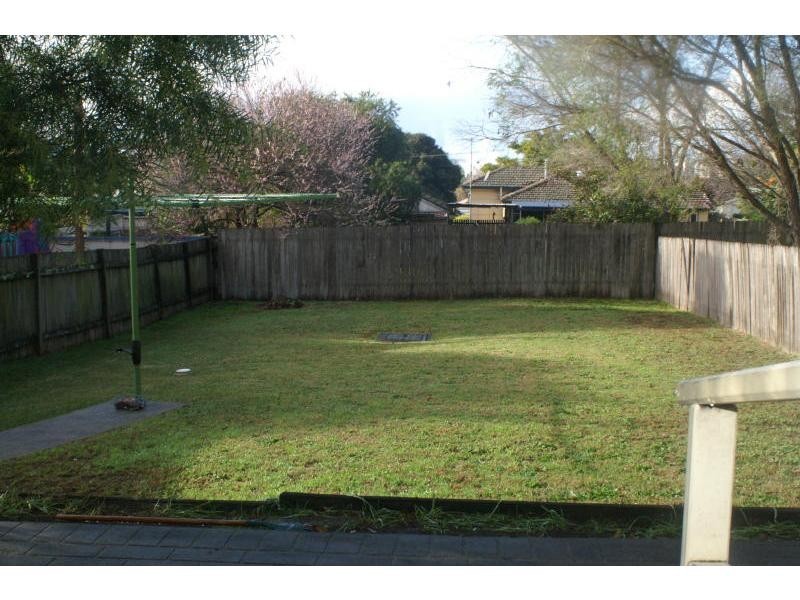 1/4 Karowa Street, Bomaderry NSW 2541