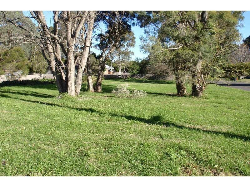 50 Birriley Street, Bomaderry NSW 2541