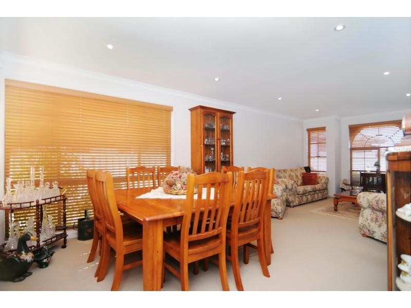 6 Mintbush Crescent, Worrigee NSW 2540