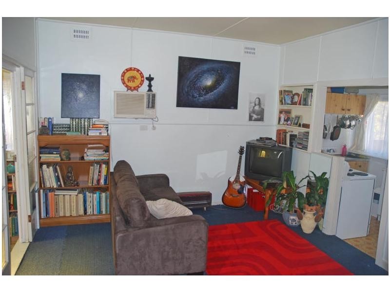 48 Douglas Street, Nowra NSW 2541