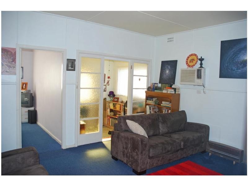 48 Douglas Street, Nowra NSW 2541