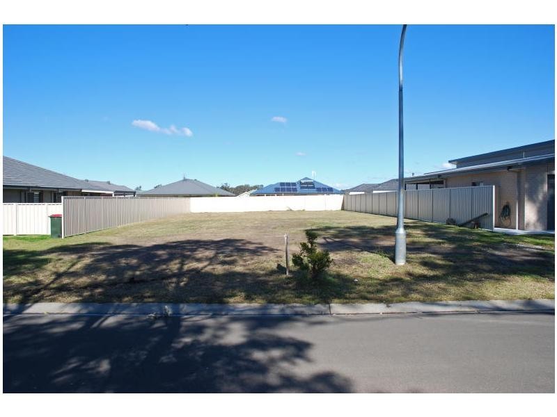 7 The Garden Walk, Worrigee NSW 2540