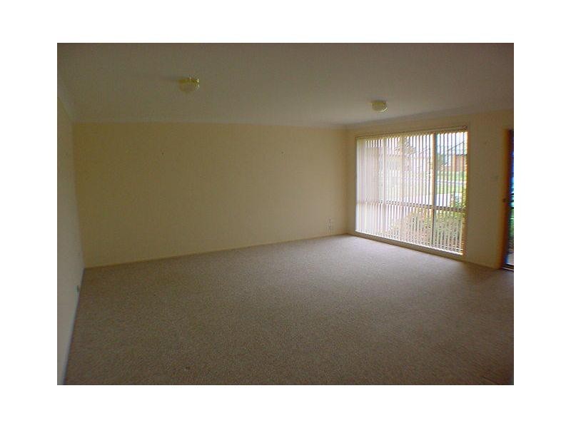 3 Almond Grove, Worrigee NSW 2540