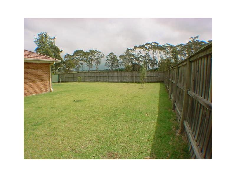 3 Almond Grove, Worrigee NSW 2540