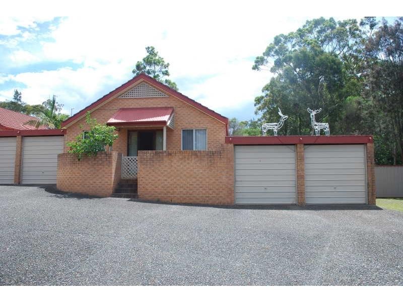 1/4 Carisbrooke Close, Bomaderry NSW 2541