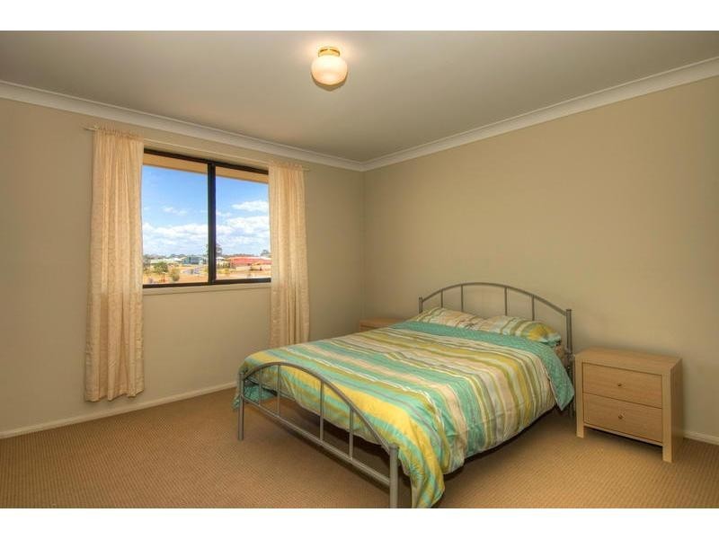 35a Bluewattle Road, Worrigee NSW 2540