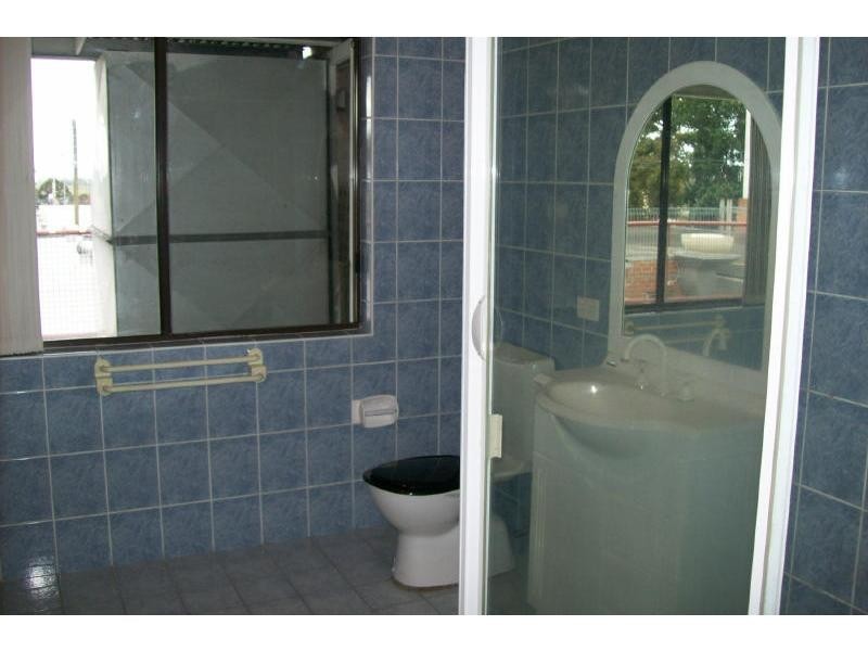 2/60 kinghorne Street, Nowra NSW 2541