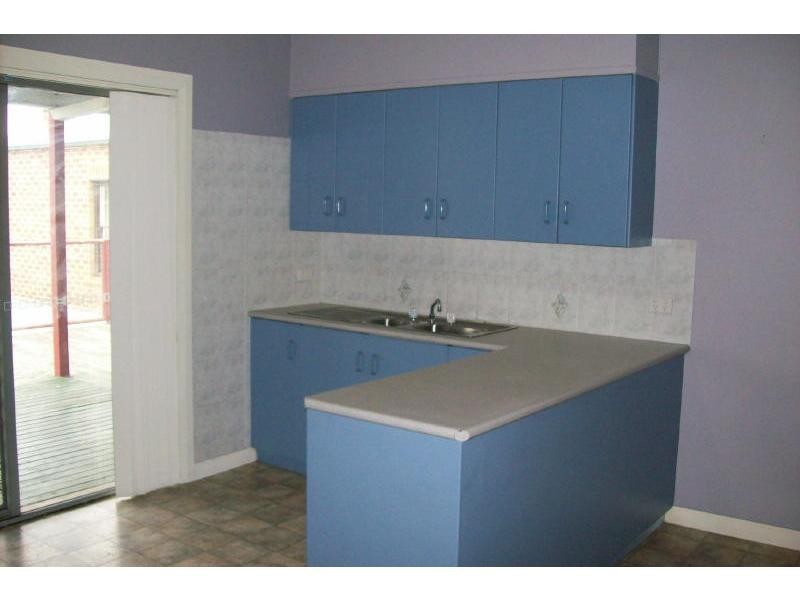 2/60 kinghorne Street, Nowra NSW 2541