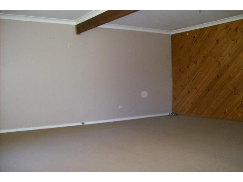 130 Berry Street, Nowra NSW 2541