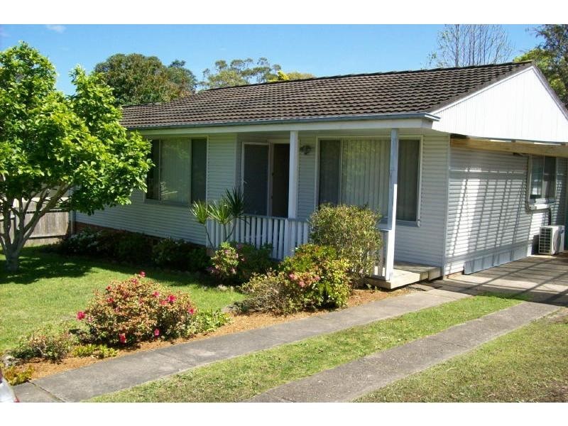 17 Tallayang Street, Bomaderry NSW 2541