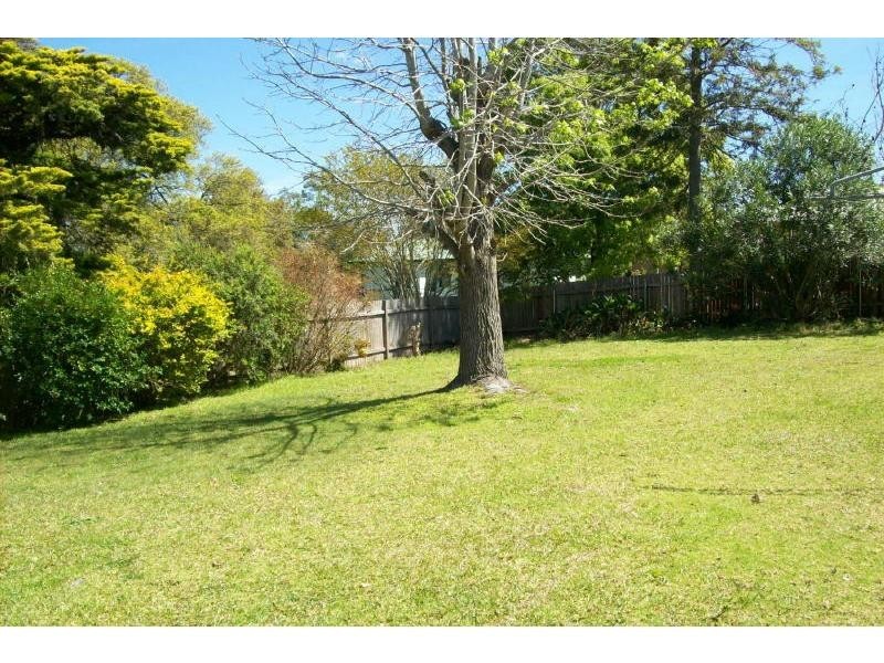 17 Tallayang Street, Bomaderry NSW 2541