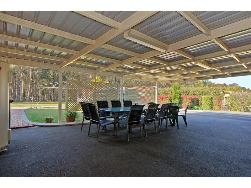 37 Tartarian Crescent, Bomaderry NSW 2541