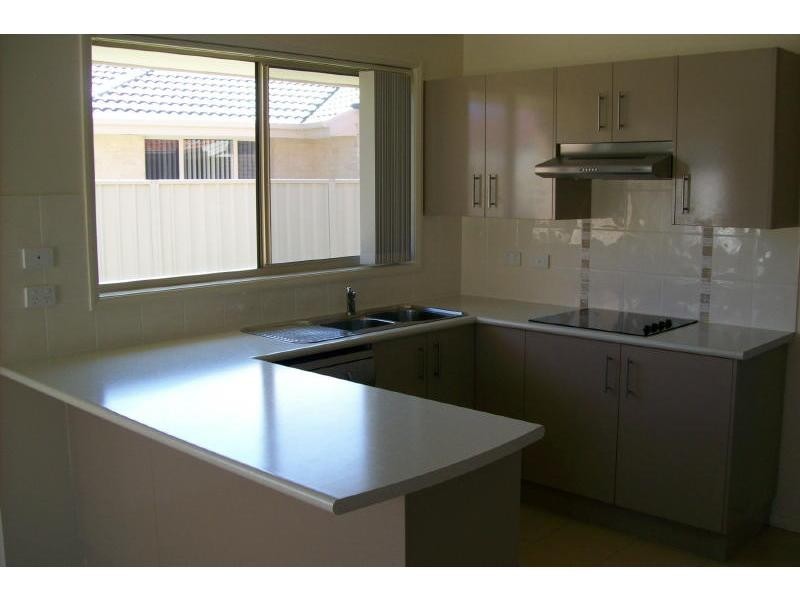 13 Neptune Place, Worrigee NSW 2540