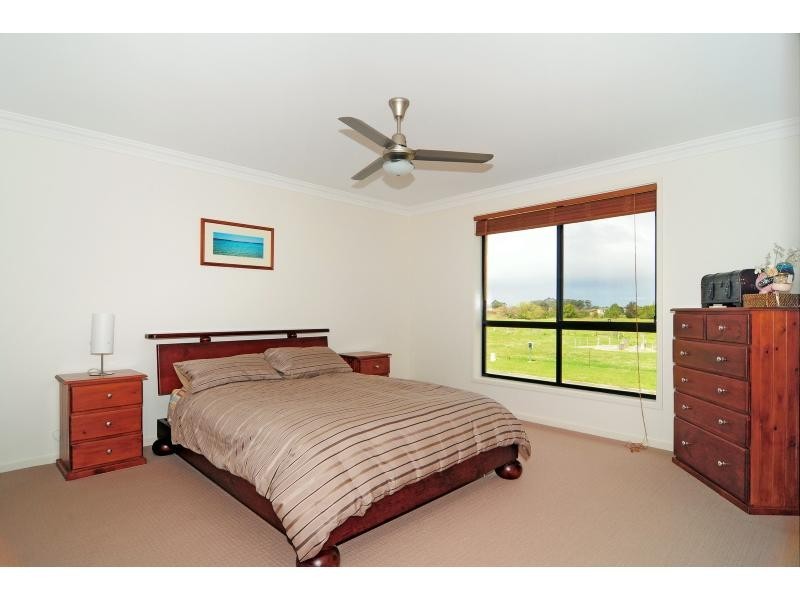 55 Lyrebird Drive, Nowra NSW 2541