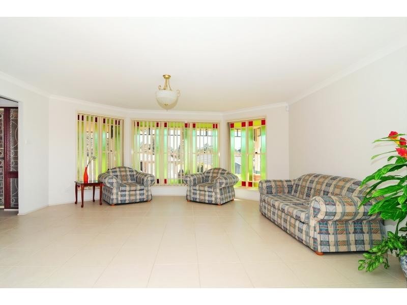 31 Kardella Avenue, Nowra NSW 2541