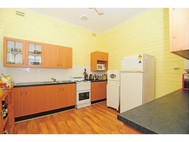 55 Osborne Street, Nowra NSW 2541