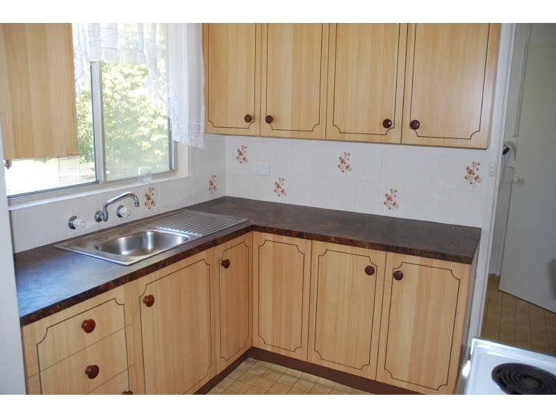 9 Bourne Avenue, Nowra NSW 2541