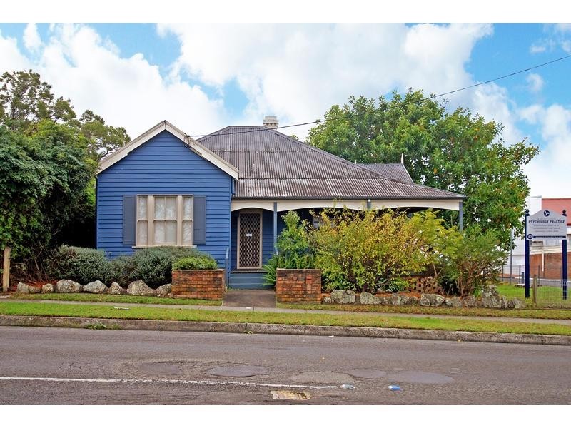 63 Worrigee Street, Nowra NSW 2541