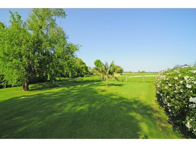 122 Moss Street, Nowra NSW 2541