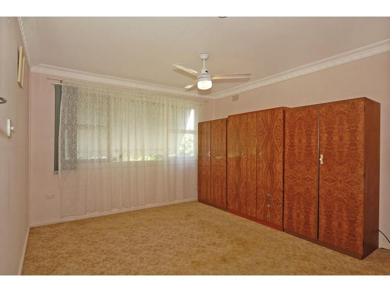 8 Hewlett Avenue, North Nowra NSW 2541