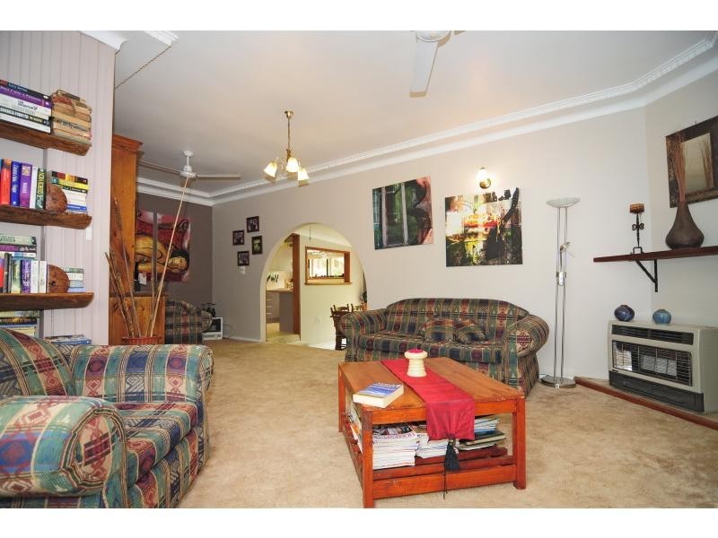 13 Morton Parade, Nowra NSW 2541