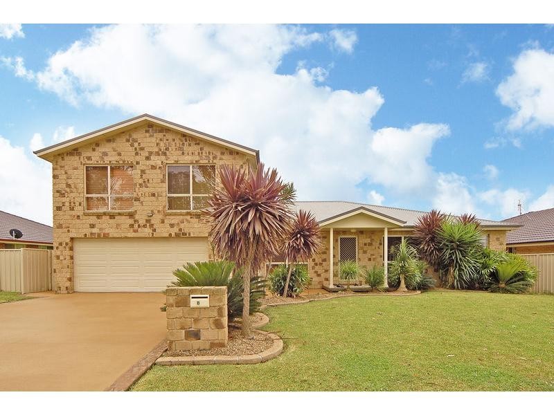 8 The Garden Walk, Worrigee NSW 2540
