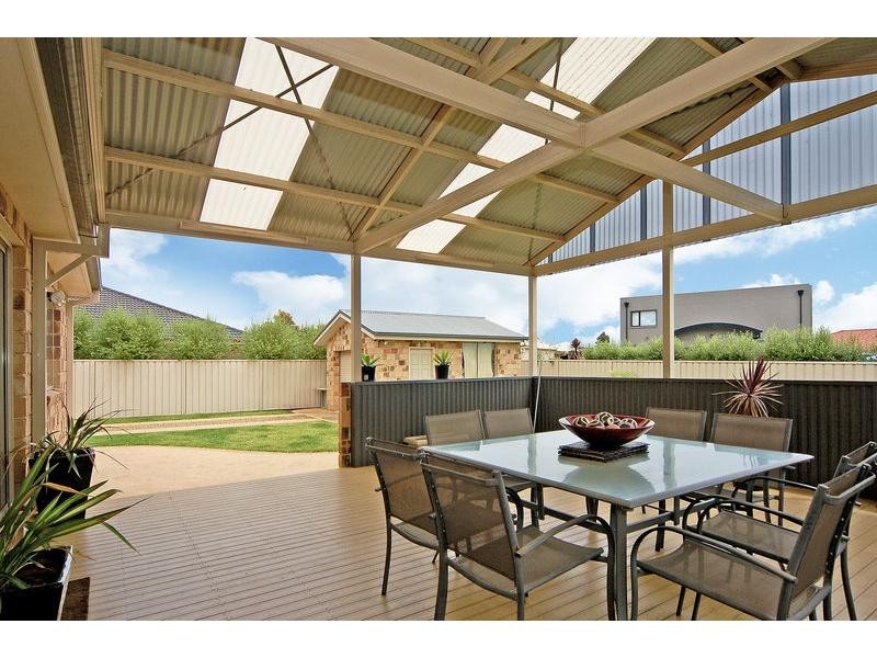 8 The Garden Walk, Worrigee NSW 2540