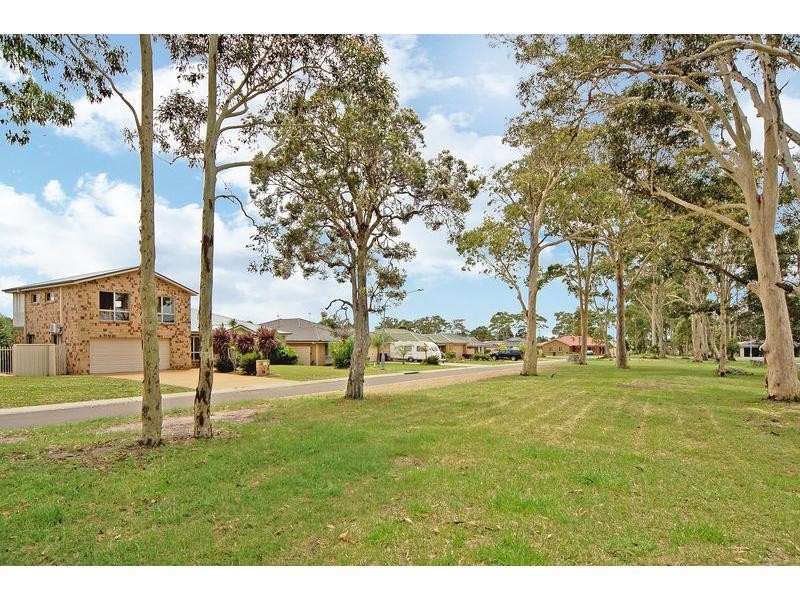 8 The Garden Walk, Worrigee NSW 2540
