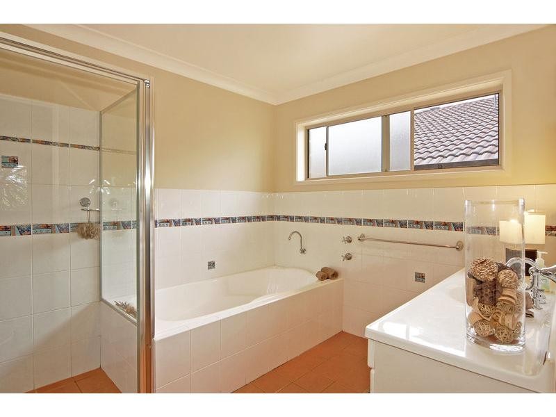 8 The Garden Walk, Worrigee NSW 2540