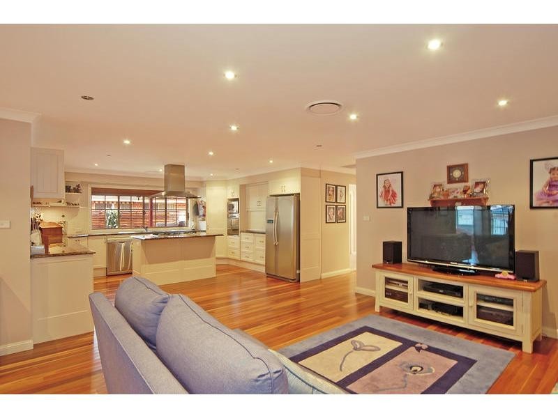 35 The Garden Walk, Worrigee NSW 2540